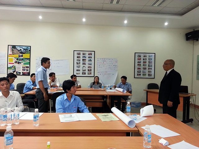 Kỹ năng bán hàng & chăm sóc Khách Hàng chuyên nghiệp - ISUZU (25 & 26.09.2014)